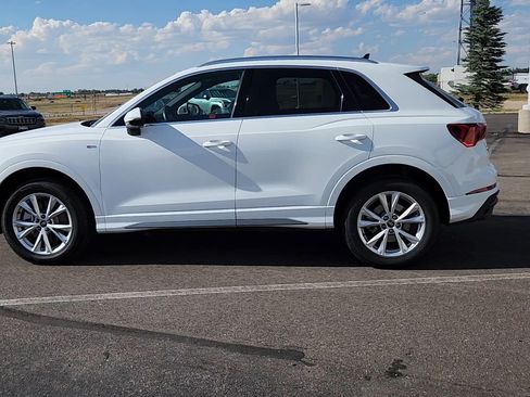 Used 2025 Audi Q3 2.0T Premium AWD/4WD image 2