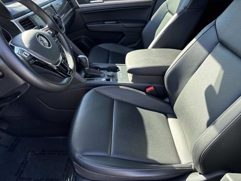 Used 2018 Volkswagen Atlas SE image 14