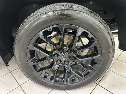 Certified 2023 Chevrolet Silverado 1500 LTZ w/ Technology Package image 19