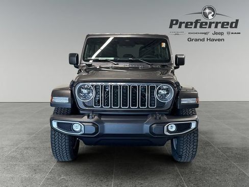New 2026 Jeep Wrangler Unlimited Sahara AWD/4WD image 13