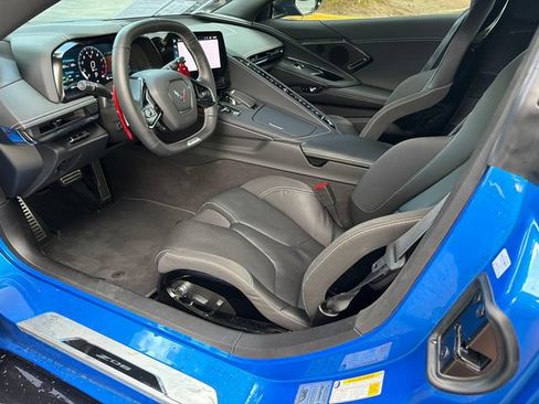 Used 2024 Chevrolet Corvette Z06 RWD image 9