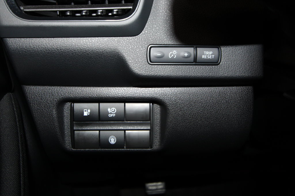 Used 2025 Nissan Leaf S FWD image 9