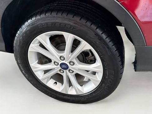 Used 2018 Ford Escape SE w/ SE Sync 3 Package image 31