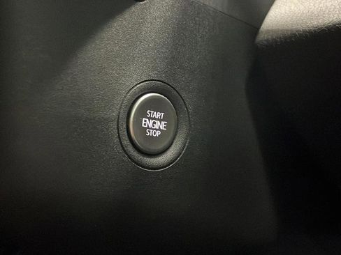 Used 2024 Volkswagen ID.4 Pro AWD/4WD image 22