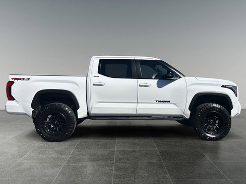 Used 2025 Toyota Tundra Limited w/ TRD Off-Road Package AWD/4WD image 8