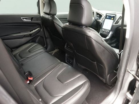 Used 2022 Ford Edge Titanium AWD/4WD image 14