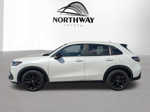 Used 2023 Honda HR-V Sport image 6