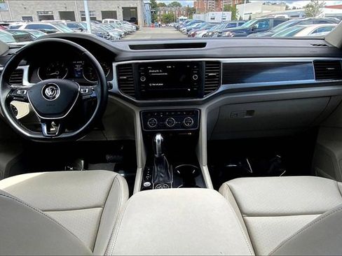 Used 2018 Volkswagen Atlas SE image 11