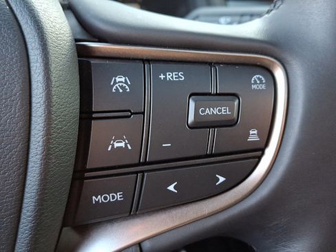 Used 2025 Lexus UX 300h AWD image 23