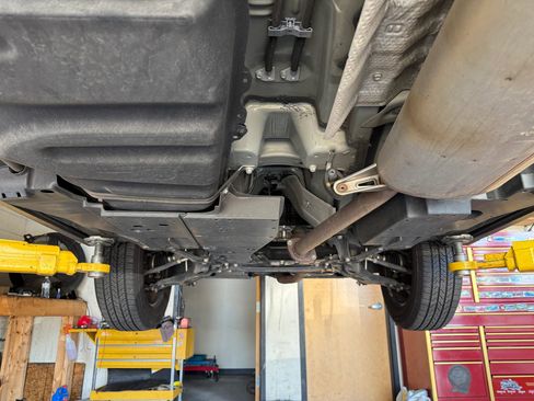 Used 2018 Toyota RAV4 LE image 26