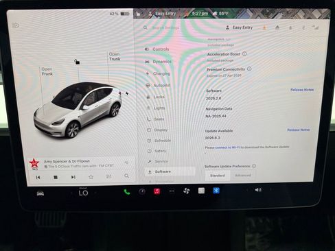 Used 2021 Tesla Model Y Long Range image 50