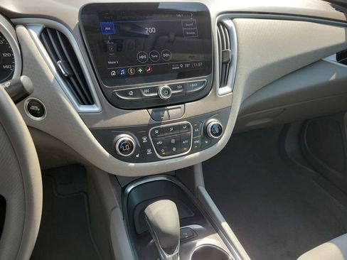 Used 2024 Chevrolet Malibu LT FWD image 28