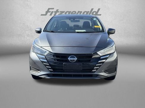 Used 2025 Nissan Versa SV FWD image 2