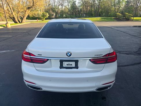 Used 2018 BMW 750i xDrive image 10