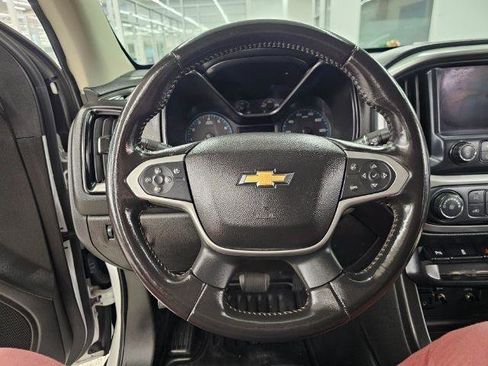 Used 2022 Chevrolet Colorado LT w/ Fleet Safety Package image 10