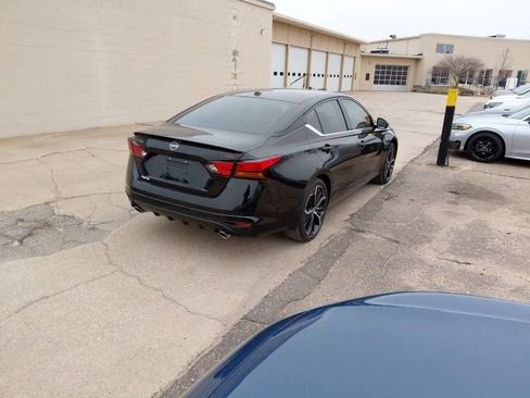 New 2025 Nissan Altima 2.5 SR w/ SR Premium Package FWD image 3