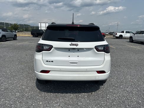 Used 2025 Jeep Compass Limited w/ High Altitude Package AWD/4WD image 4
