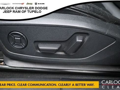 Used 2023 Audi Q3 2.0T Premium w/ Convenience Package AWD/4WD image 12
