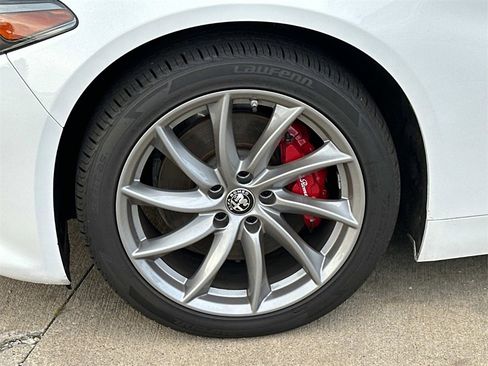 Used 2022 Alfa Romeo Giulia Ti image 25