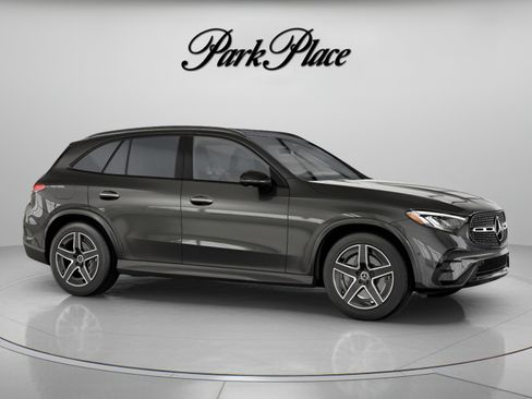 Used 2026 Mercedes-Benz GLC 300 image 28