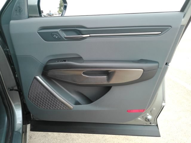 Used 2024 Kia EV9 Light Long Range RWD image 18