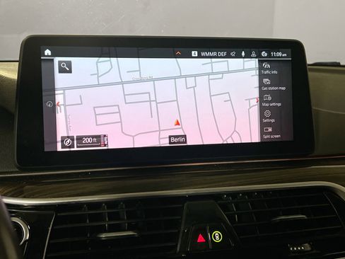 Used 2021 BMW 530i xDrive w/ M Sport Package image 13