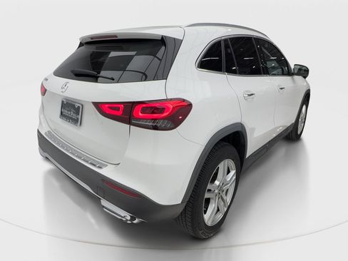 Used 2022 Mercedes-Benz GLA 250 w/ Premium Package Lite image 12