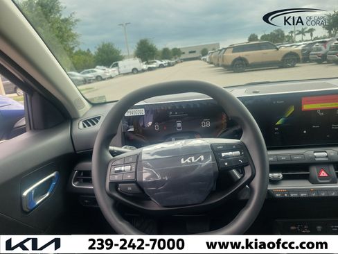 New 2026 Kia K4 FWD image 21