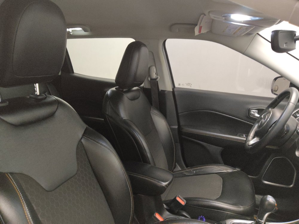 Used 2020 Jeep Compass Latitude w/ Popular Equipment Group FWD image 21