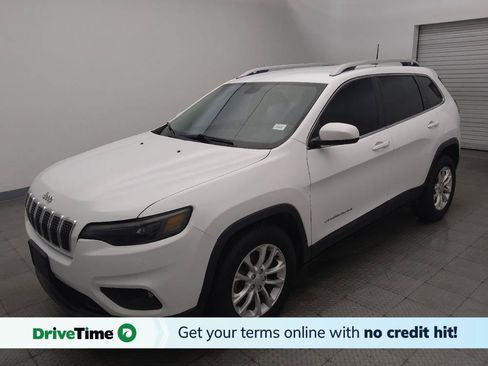 Used 2019 Jeep Cherokee Latitude w/ Cold Weather Group FWD image 1