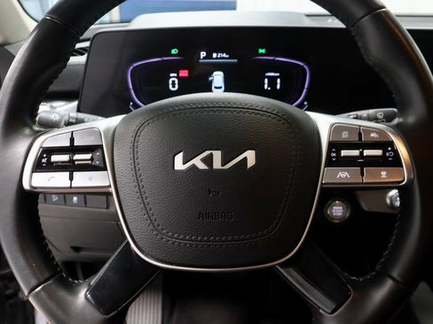 Used 2023 Kia Telluride LX AWD/4WD image 32