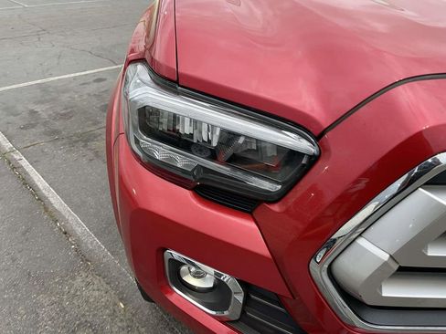 Used 2023 Toyota Tacoma Limited image 16