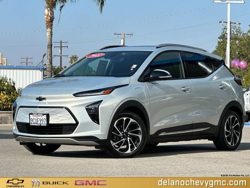 Used 2022 Chevrolet Bolt EUV Premier w/ Sun & Sound Package image 1