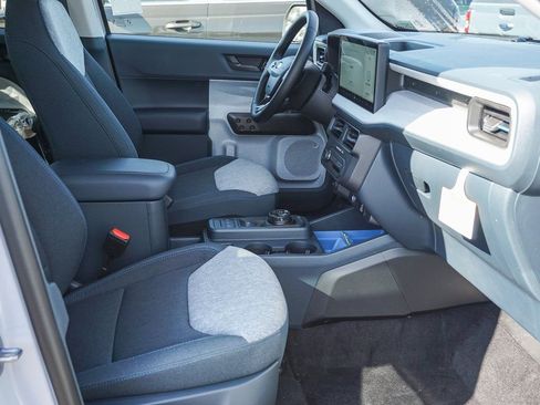 New 2025 Ford Maverick XLT w/ XLT Luxury Package image 12