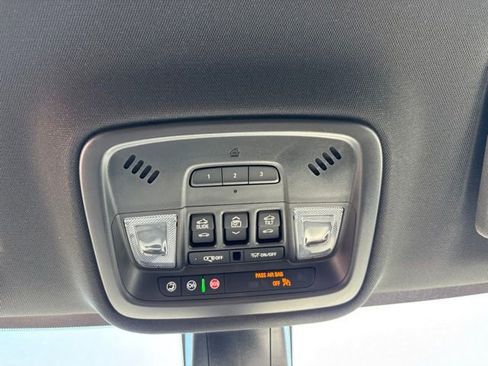 Used 2024 Chevrolet Traverse RS AWD/4WD image 26