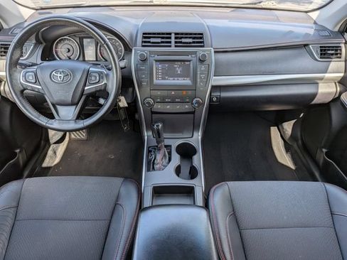 Used 2017 Toyota Camry SE FWD image 14