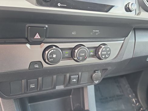 Used 2023 Toyota Tacoma SR RWD image 20