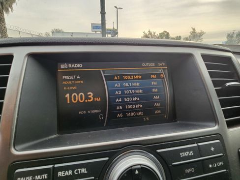Used 2011 Nissan Armada SV RWD image 13