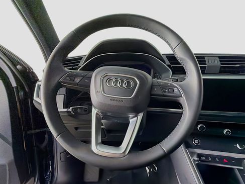 Certified 2025 Audi Q3 2.0T Premium w/ Convenience Package AWD/4WD image 11