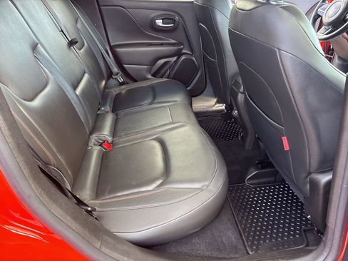 Used 2021 Jeep Renegade Trailhawk w/ Trailer Tow Group image 26