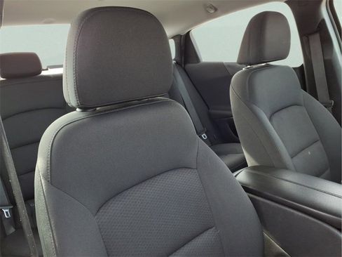 Used 2021 Chevrolet Malibu LT image 15