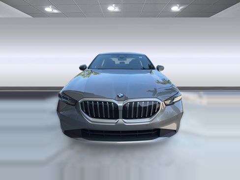 Used 2026 BMW 530i w/ Premium Package RWD image 6