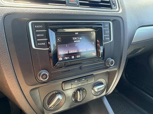 Used 2018 Volkswagen Jetta S FWD image 17