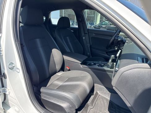 Used 2023 Honda Civic Sport image 9