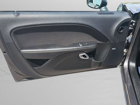 Used 2023 Dodge Challenger SXT image 14