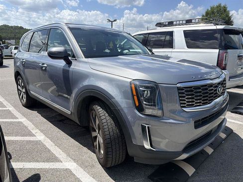 Used 2021 Kia Telluride S FWD image 3