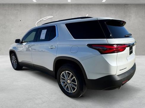 Used 2023 Chevrolet Traverse LT FWD image 14