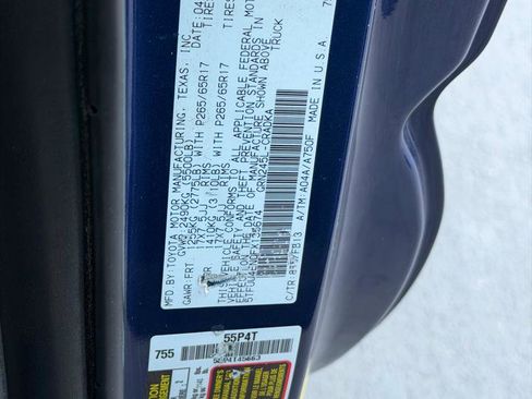 Used 2015 Toyota Tacoma 4x4 Access Cab V6 w/ TRD Sport Package image 26