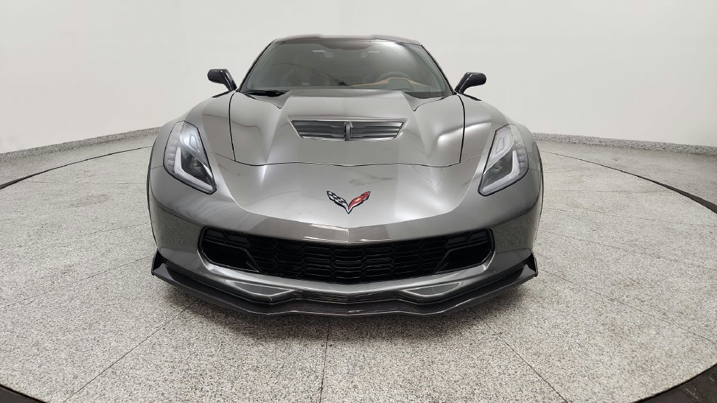 Used 2015 Chevrolet Corvette Z06 w/ 3LZ Preferred Equipment Group RWD image 9