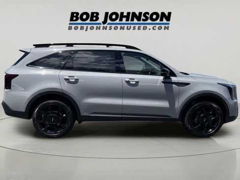 Used 2024 Kia Sorento X-Line EX AWD/4WD image 2